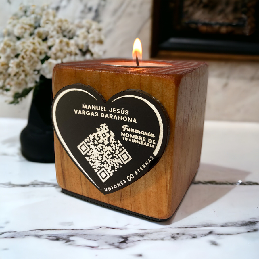 Altar con 🖤Corazón Negro (usar solo en lugares interiores).